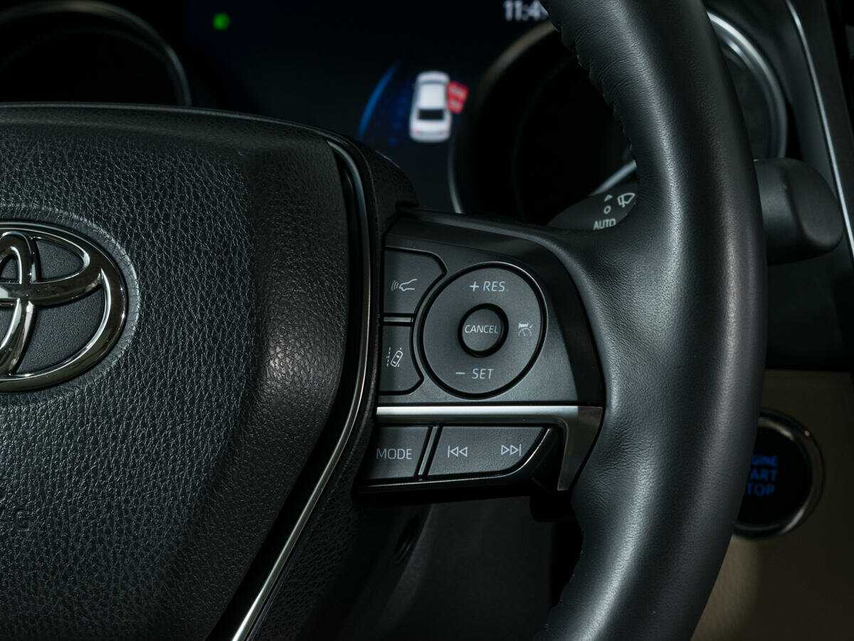 Купить Toyota Camry с пробегом. Фото: #14