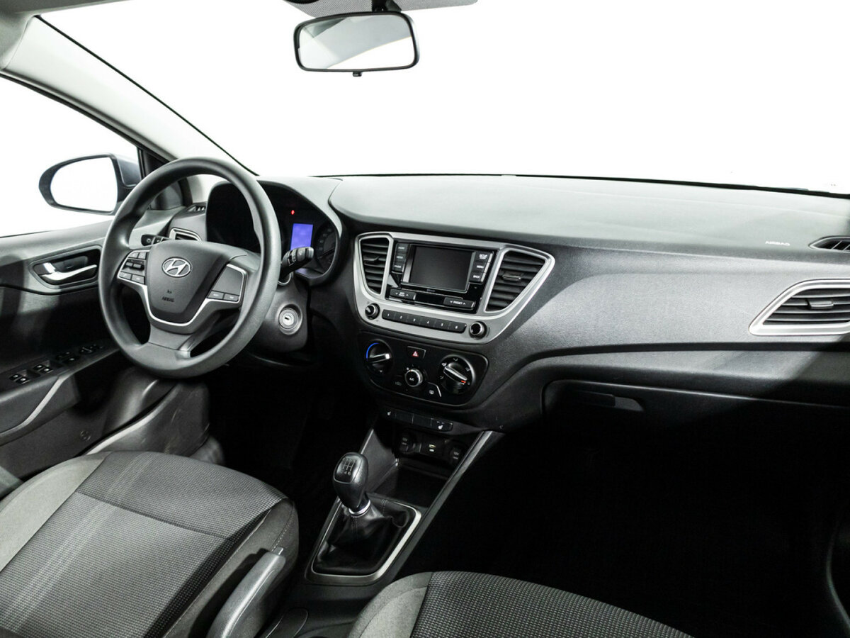 Купить Hyundai Solaris с пробегом. Фото: #8