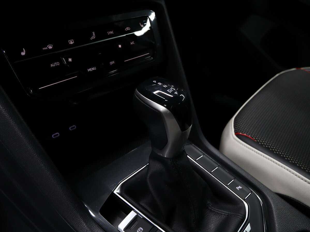 Купить Volkswagen Tiguan с пробегом. Фото: #8