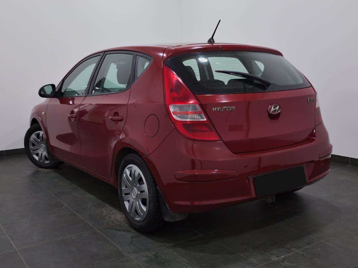 Купить Hyundai i30 с пробегом. Фото: #3