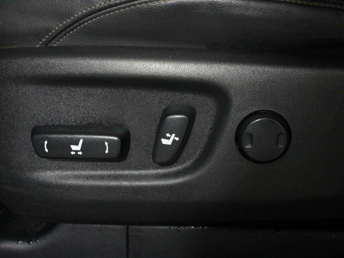 Купить Toyota Land Cruiser Prado с пробегом. Фото: #15