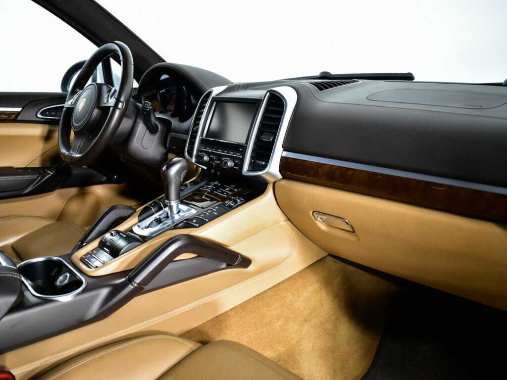 Купить Porsche Cayenne с пробегом. Фото: #8