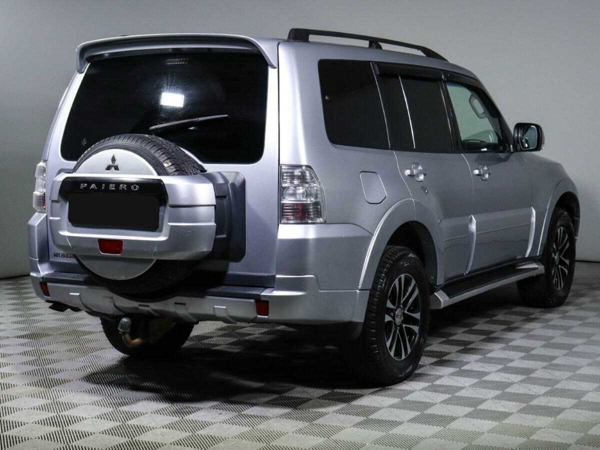 Купить Mitsubishi Pajero с пробегом. Фото: #3