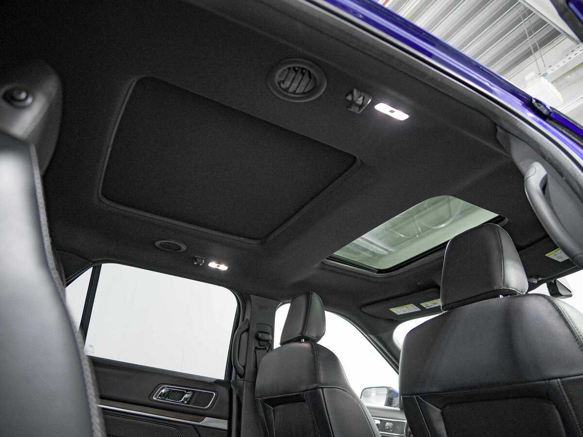 Купить Ford Explorer с пробегом. Фото: #18