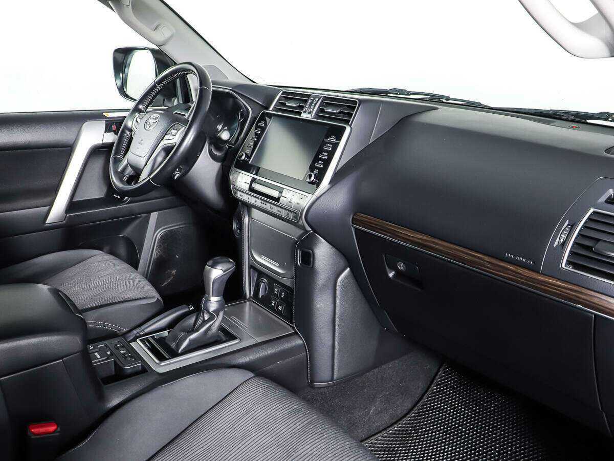 Купить Toyota Land Cruiser Prado с пробегом. Фото: #8