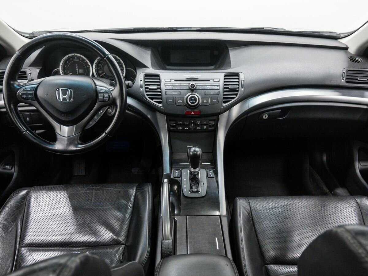 Купить Honda Accord с пробегом. Фото: #10