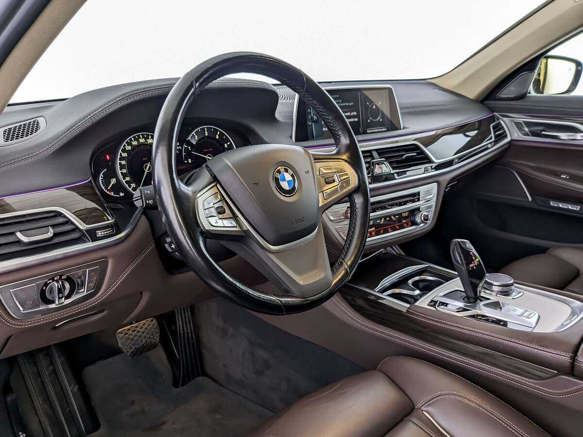 Купить BMW 7 серии с пробегом. Фото: #10
