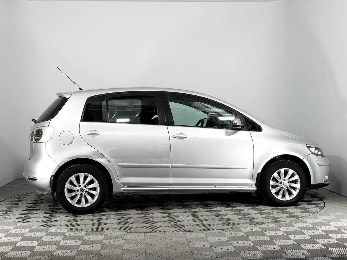 Купить Volkswagen Golf Plus с пробегом. Фото: #3