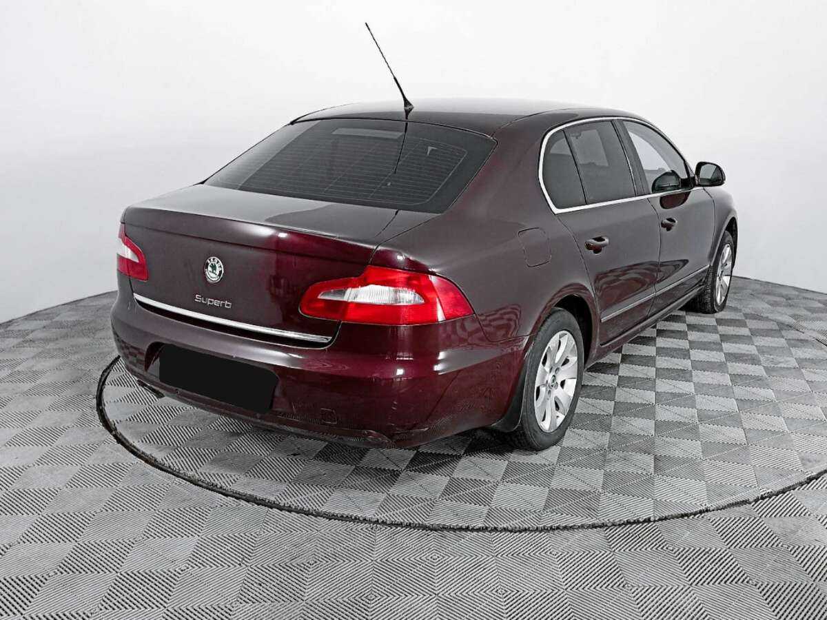 Купить Skoda Superb с пробегом. Фото: #4