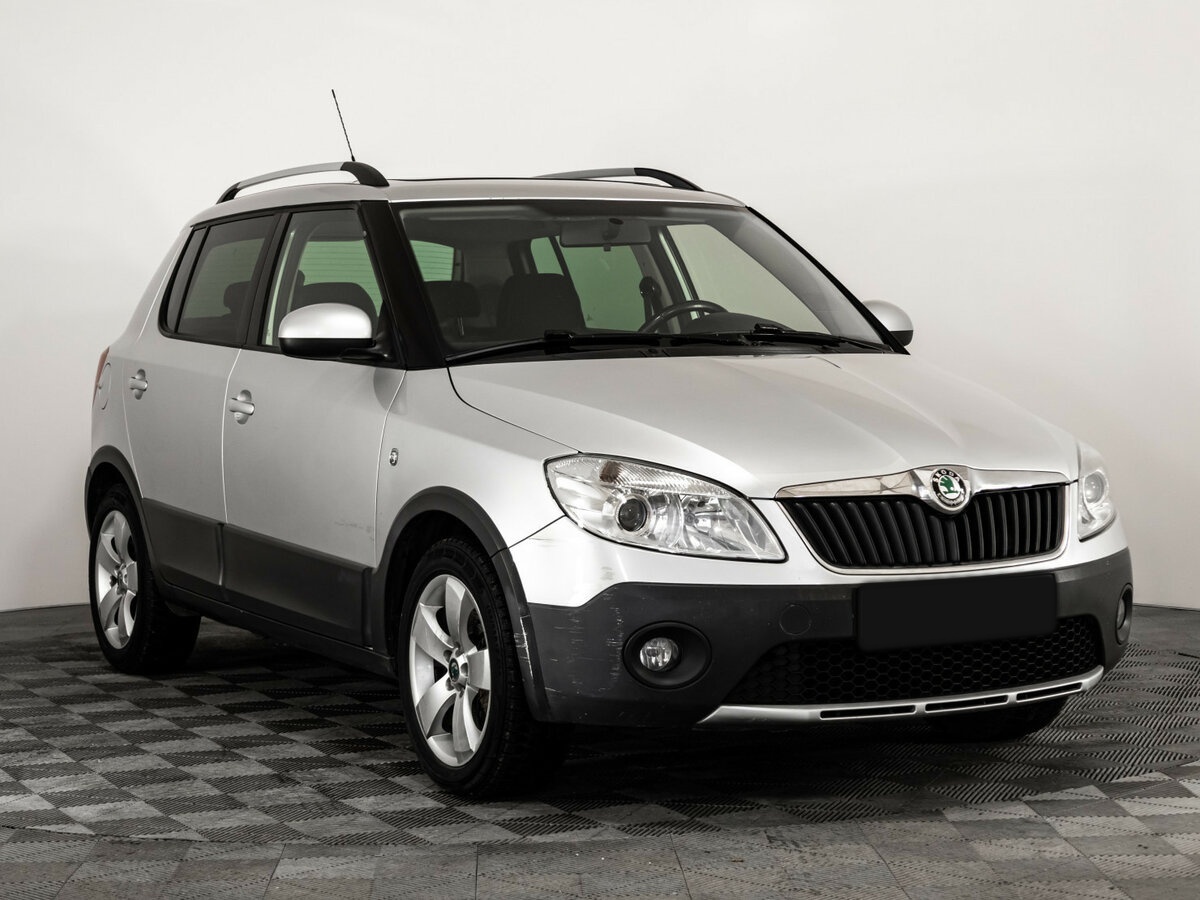 Купить Skoda Fabia с пробегом. Фото: #2