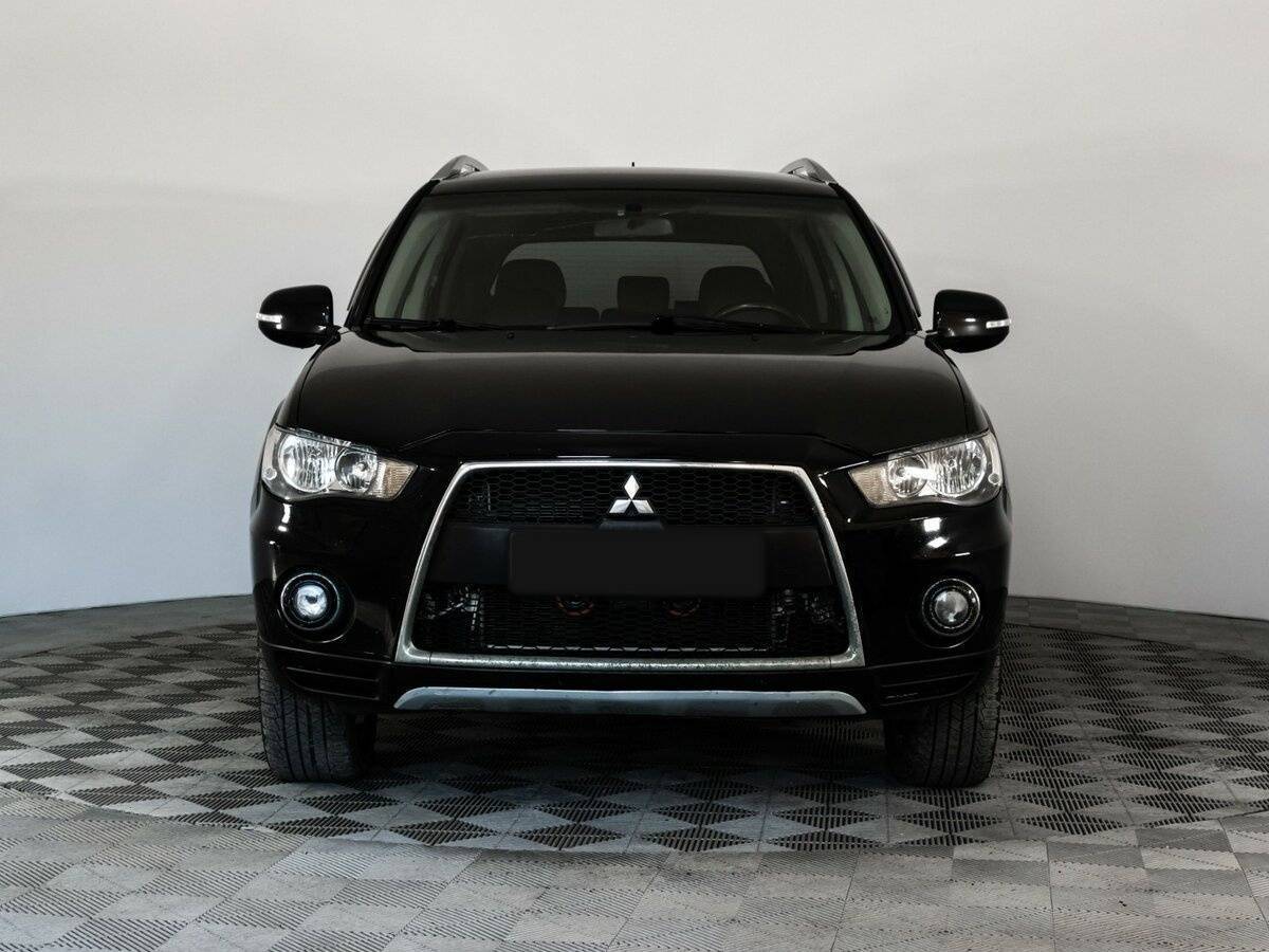 Купить Mitsubishi Outlander с пробегом. Фото: #1