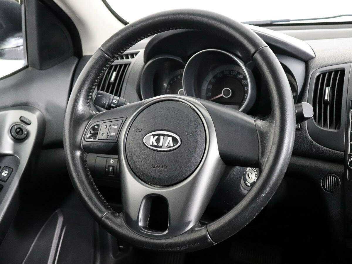 Купить Kia Cerato с пробегом. Фото: #12