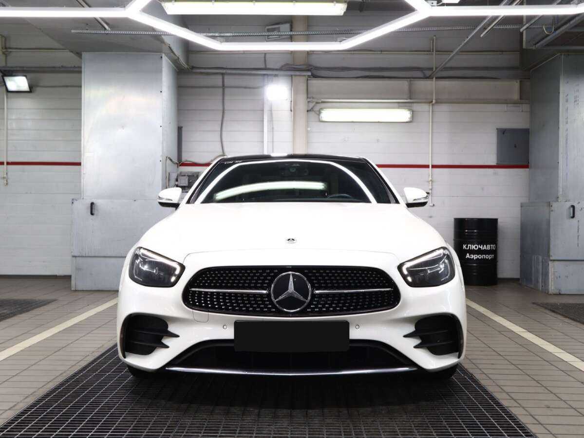 Купить Mercedes-Benz E-Класс с пробегом. Фото: #2