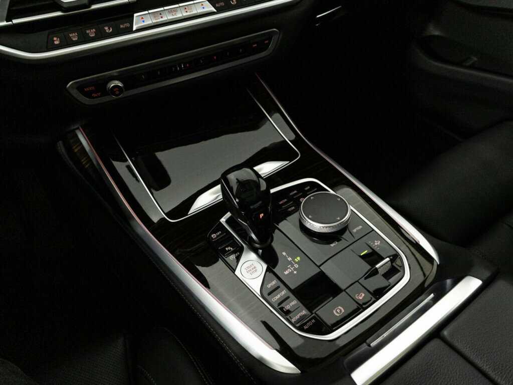 Купить BMW X7 с пробегом. Фото: #21