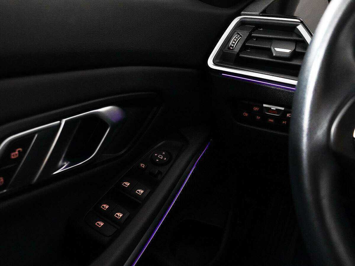 Купить BMW 3 серии с пробегом. Фото: #13