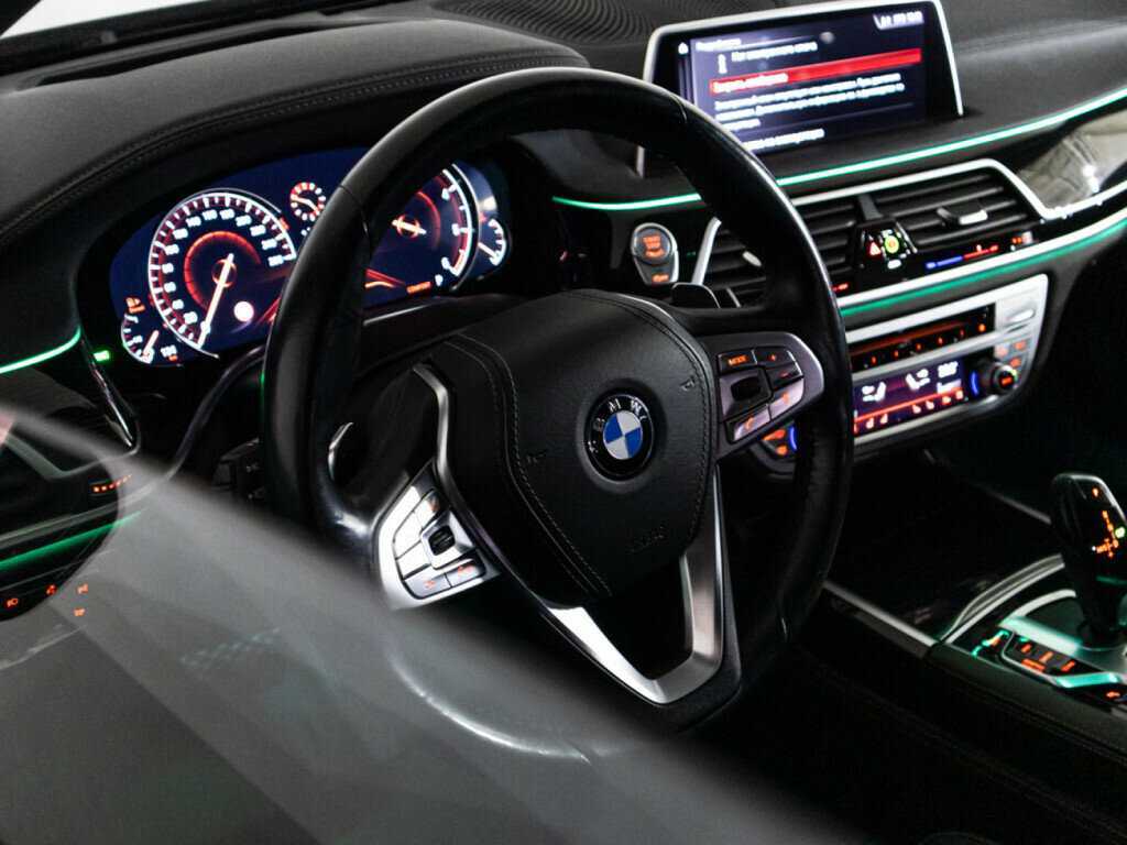 Купить BMW 7 серии с пробегом. Фото: #32