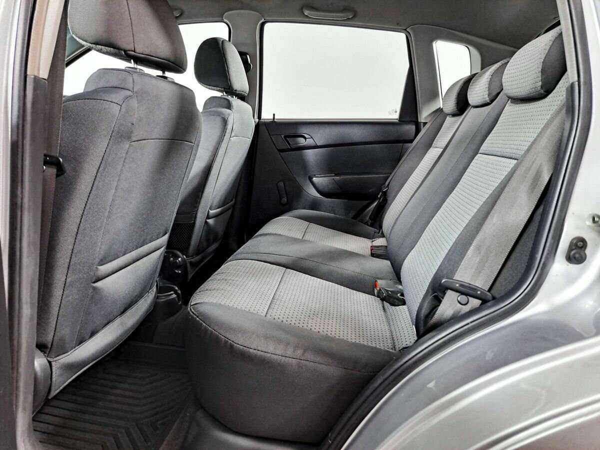 Купить Chevrolet Aveo с пробегом. Фото: #9