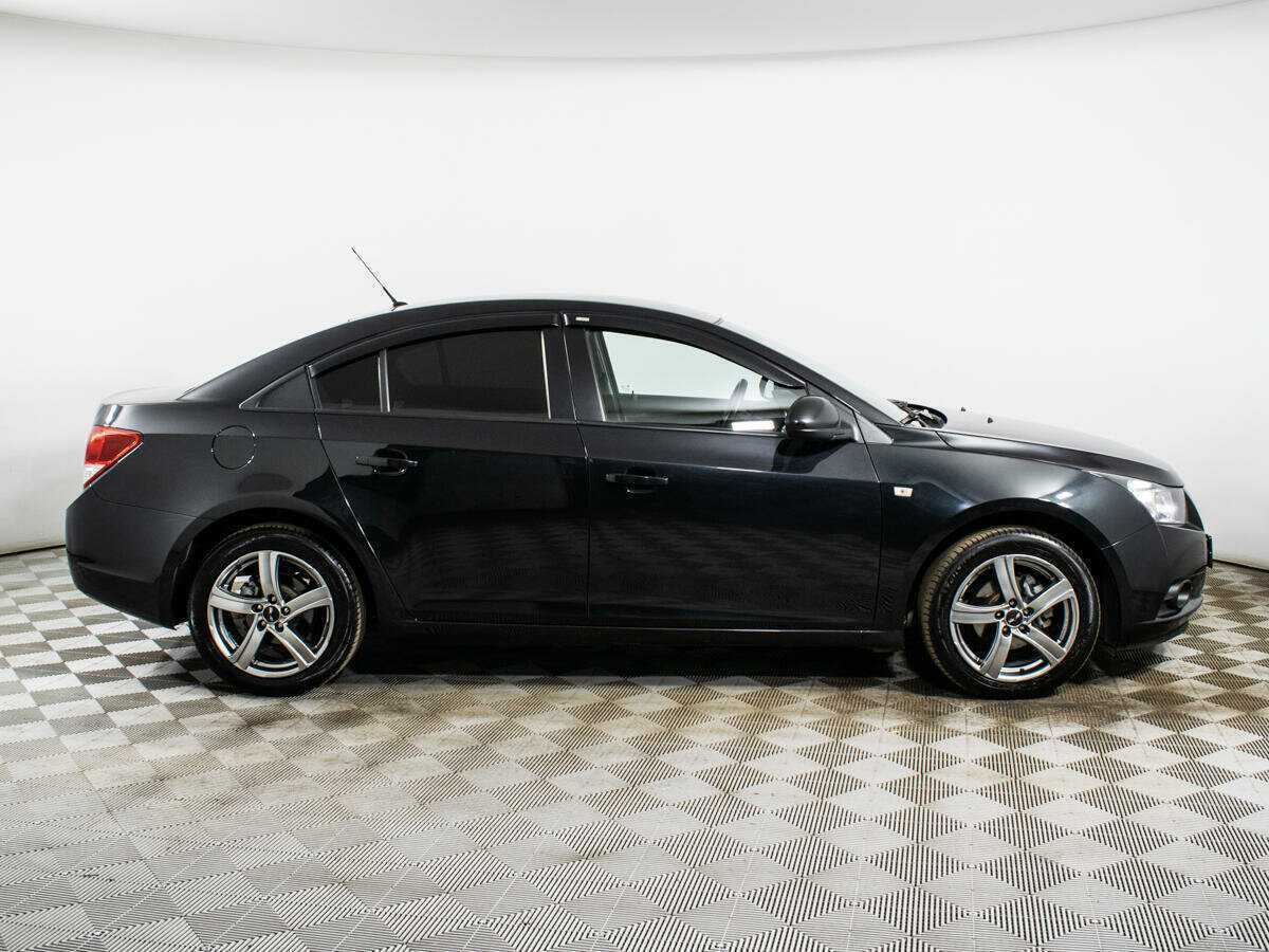 Купить Chevrolet Cruze с пробегом. Фото: #3