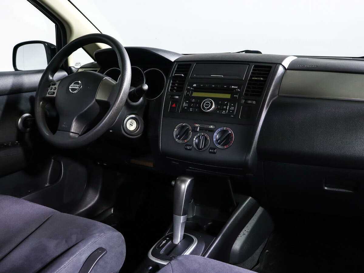 Купить Nissan Tiida с пробегом. Фото: #6