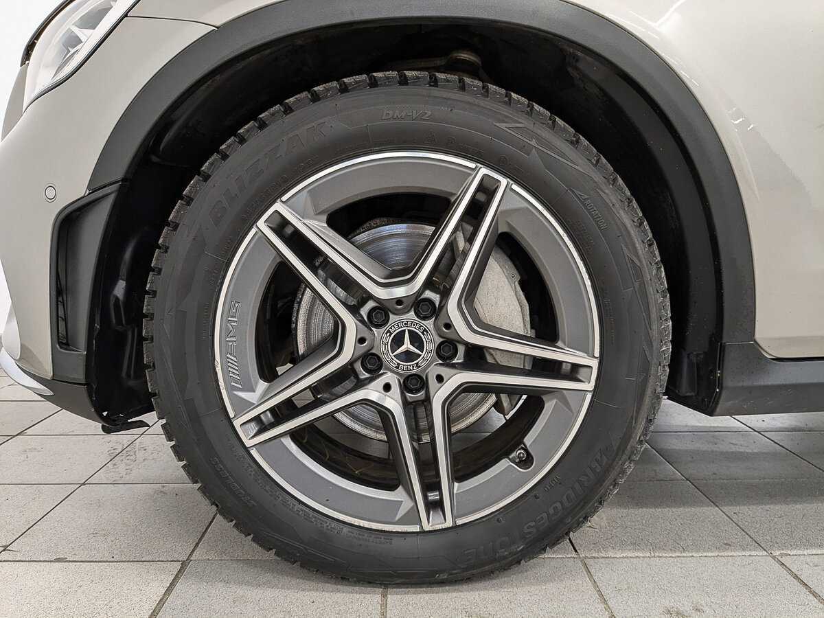 Купить Mercedes-Benz GLC с пробегом. Фото: #11
