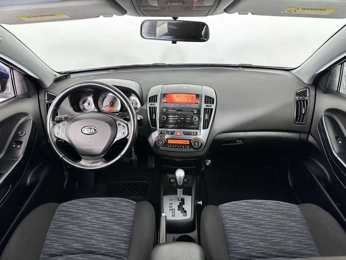 Купить Kia Ceed с пробегом. Фото: #9