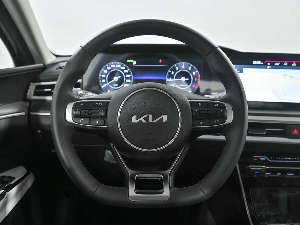 Купить Kia K5 с пробегом. Фото: #7