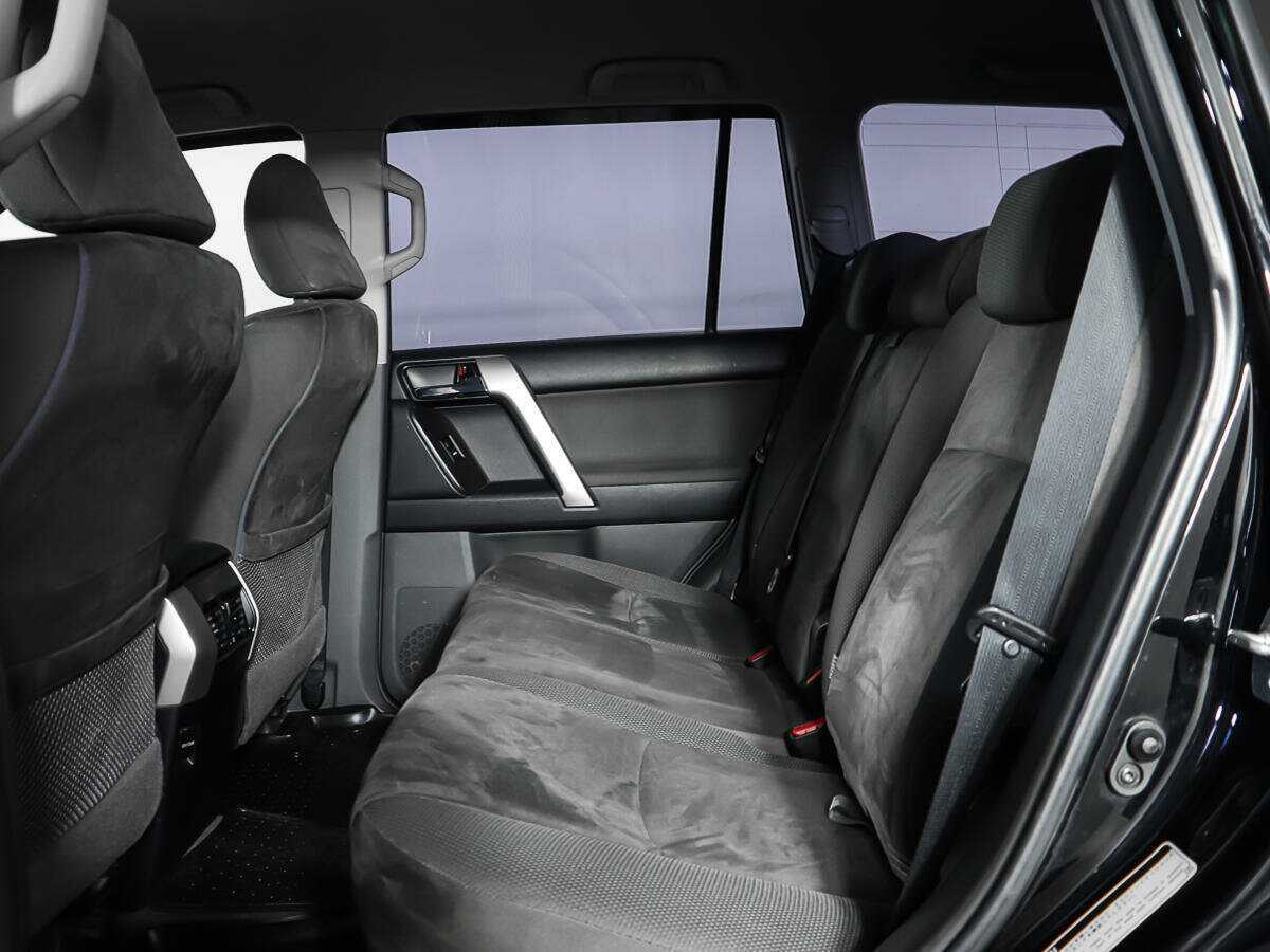 Купить Toyota Land Cruiser Prado с пробегом. Фото: #11