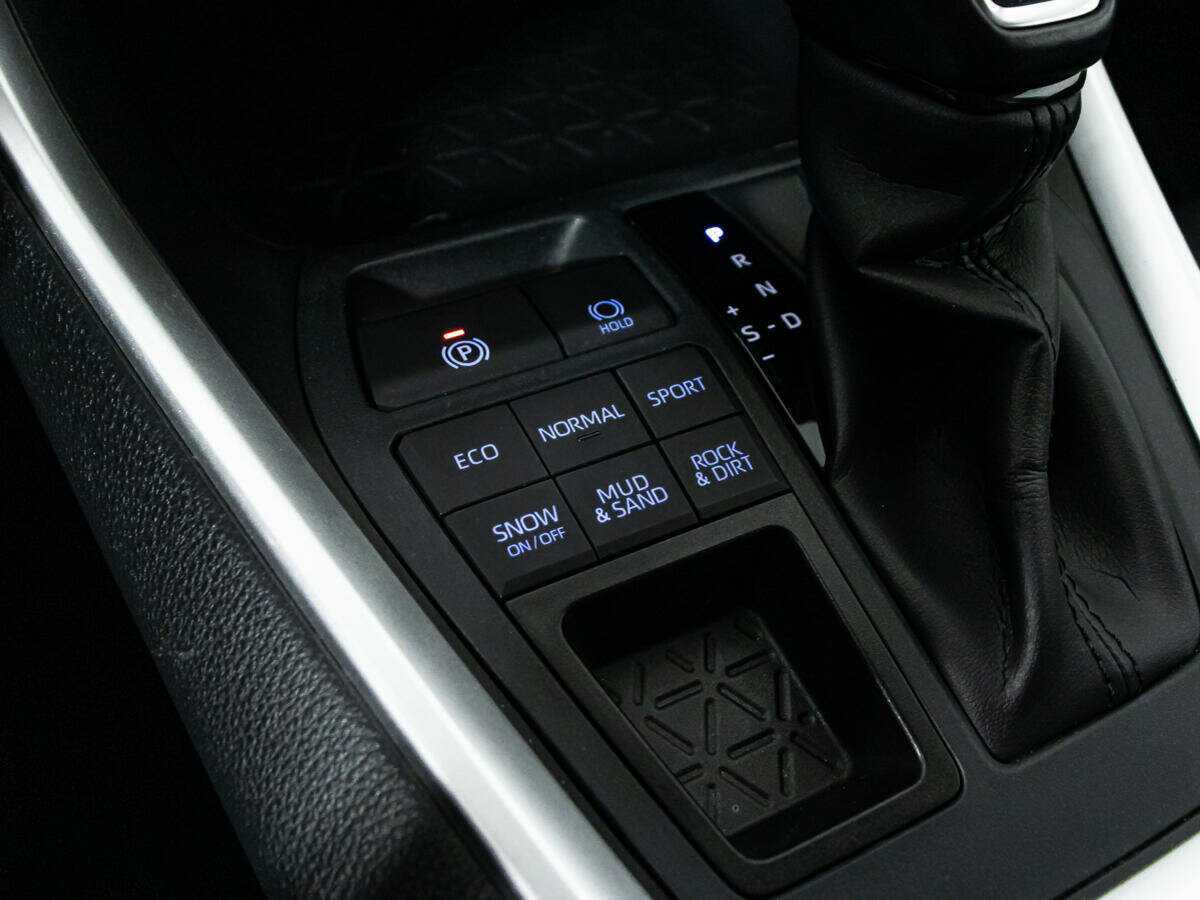 Купить Toyota RAV4 с пробегом. Фото: #17