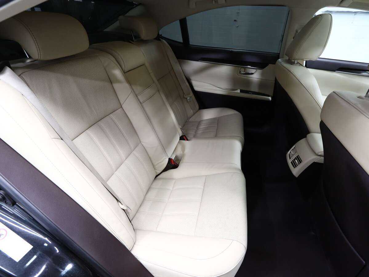 Купить Lexus ES с пробегом. Фото: #12
