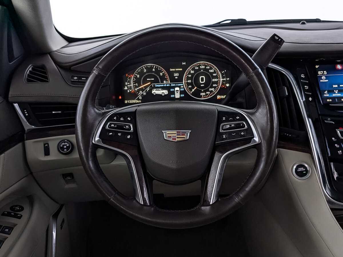 Купить Cadillac Escalade с пробегом. Фото: #21