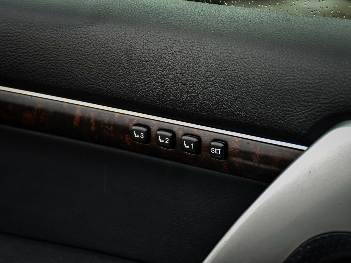 Купить Toyota Land Cruiser с пробегом. Фото: #15