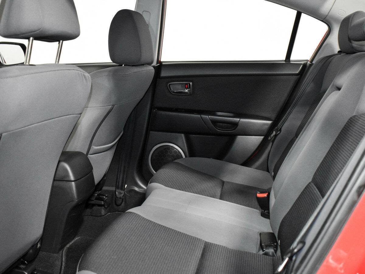 Купить Mazda 3 с пробегом. Фото: #10