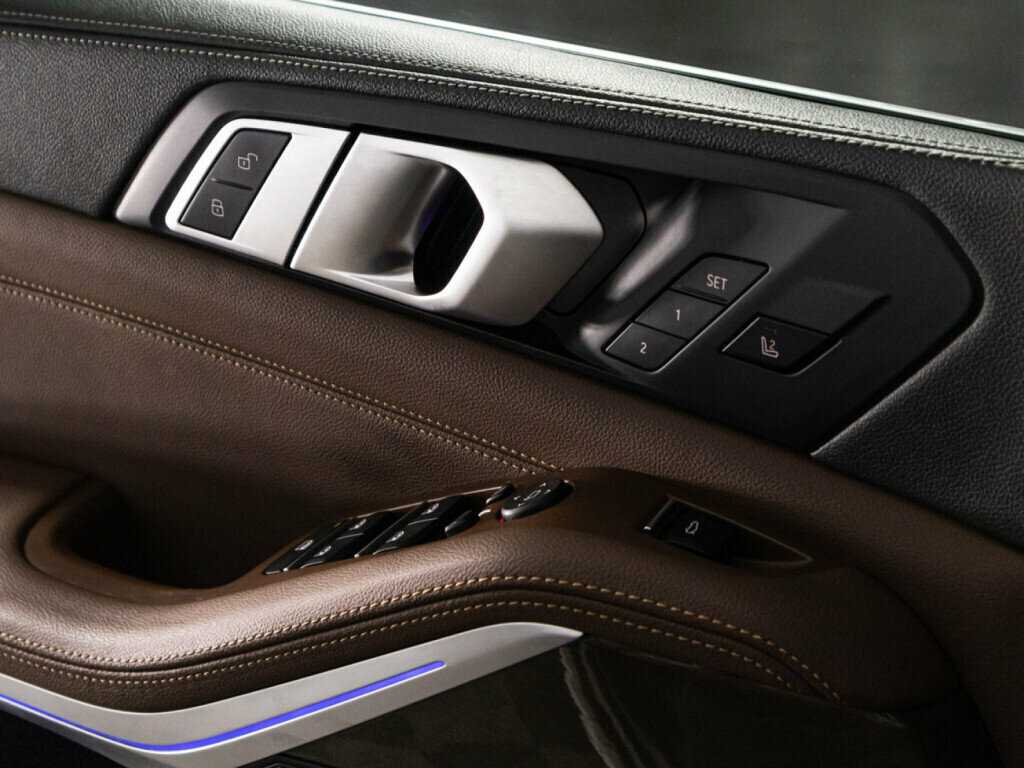 Купить BMW X5 с пробегом. Фото: #17