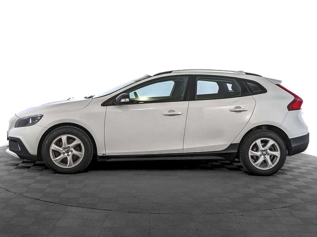 Купить Volvo V40 Cross Country с пробегом. Фото: #7