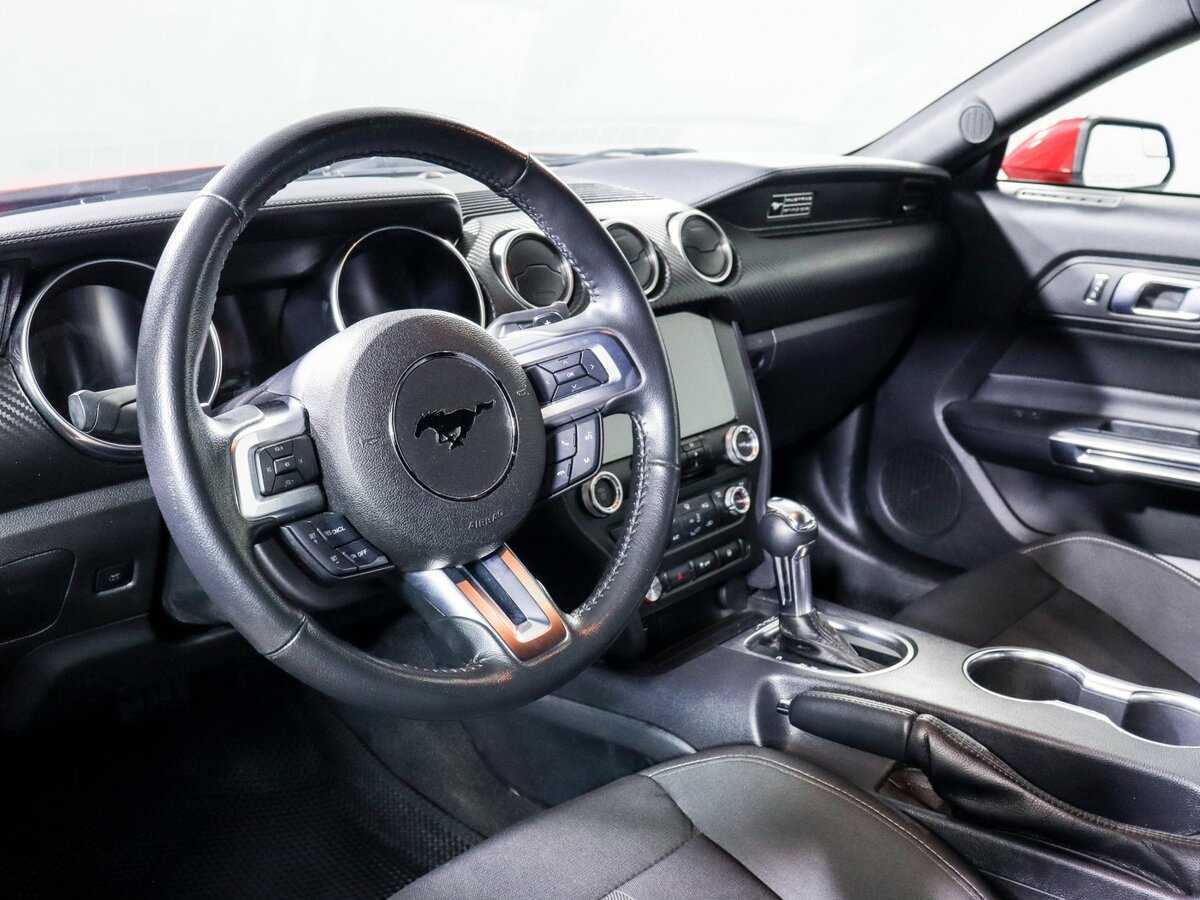 Купить Ford Mustang с пробегом. Фото: #10