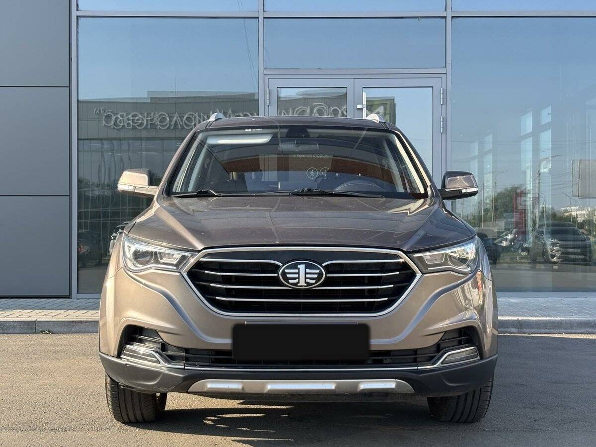 Купить FAW Besturn X40 с пробегом. Фото: #2