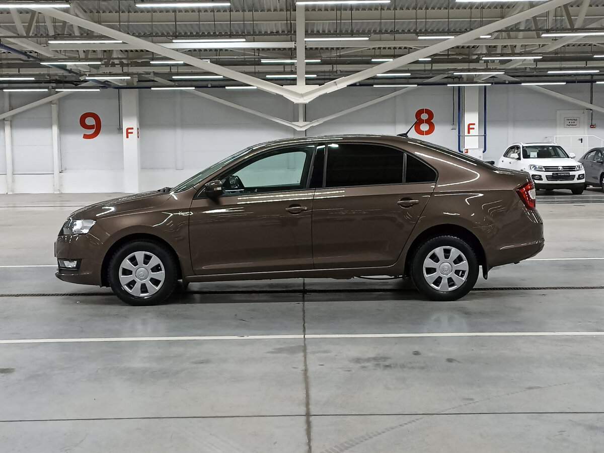 Купить Skoda Rapid с пробегом. Фото: #7