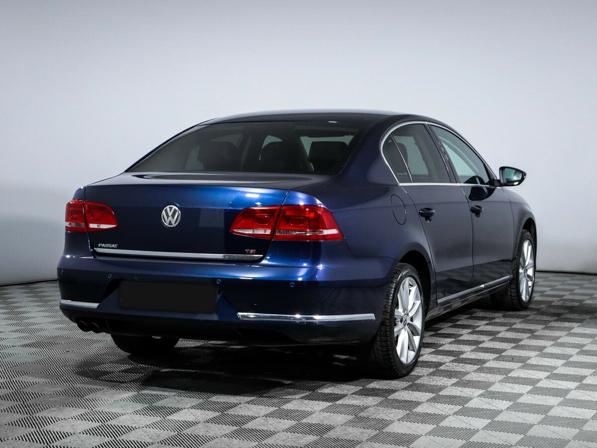 Купить Volkswagen Passat с пробегом. Фото: #2