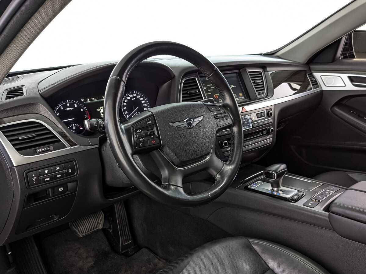 Купить Genesis G80 с пробегом. Фото: #14