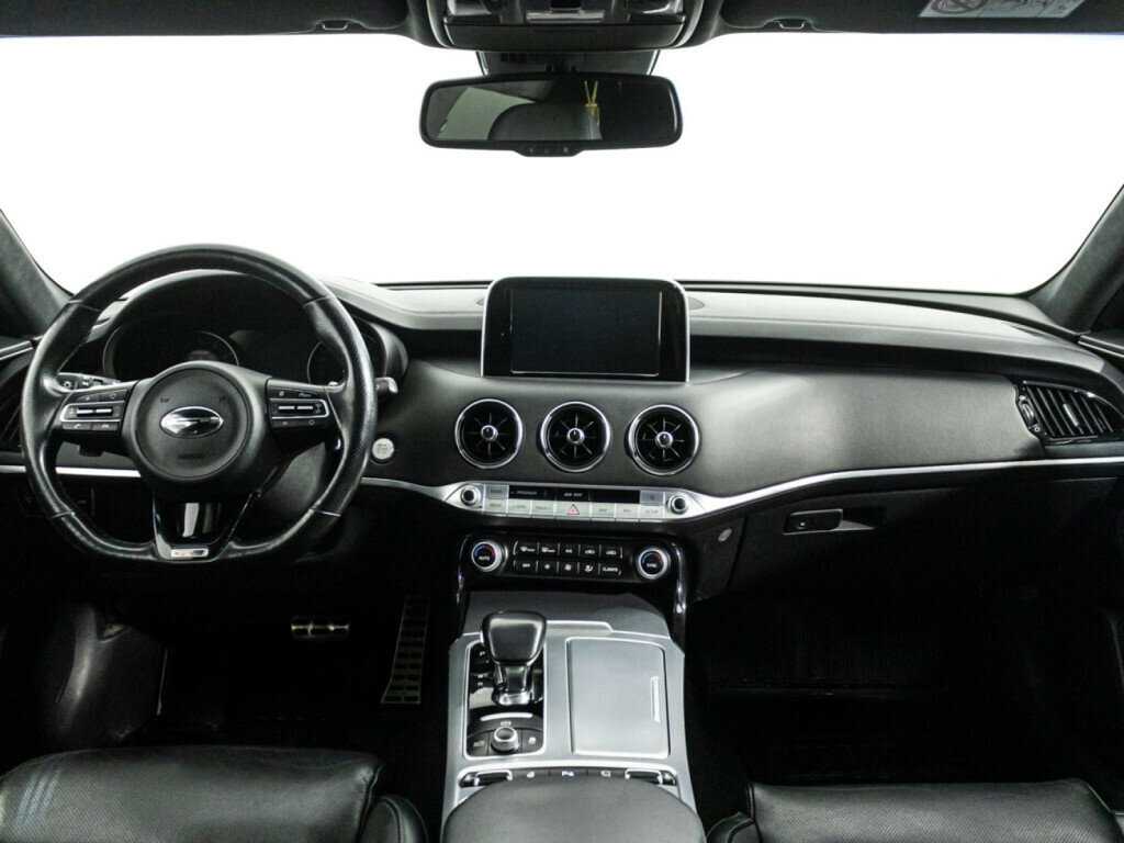 Купить Kia Stinger с пробегом. Фото: #12
