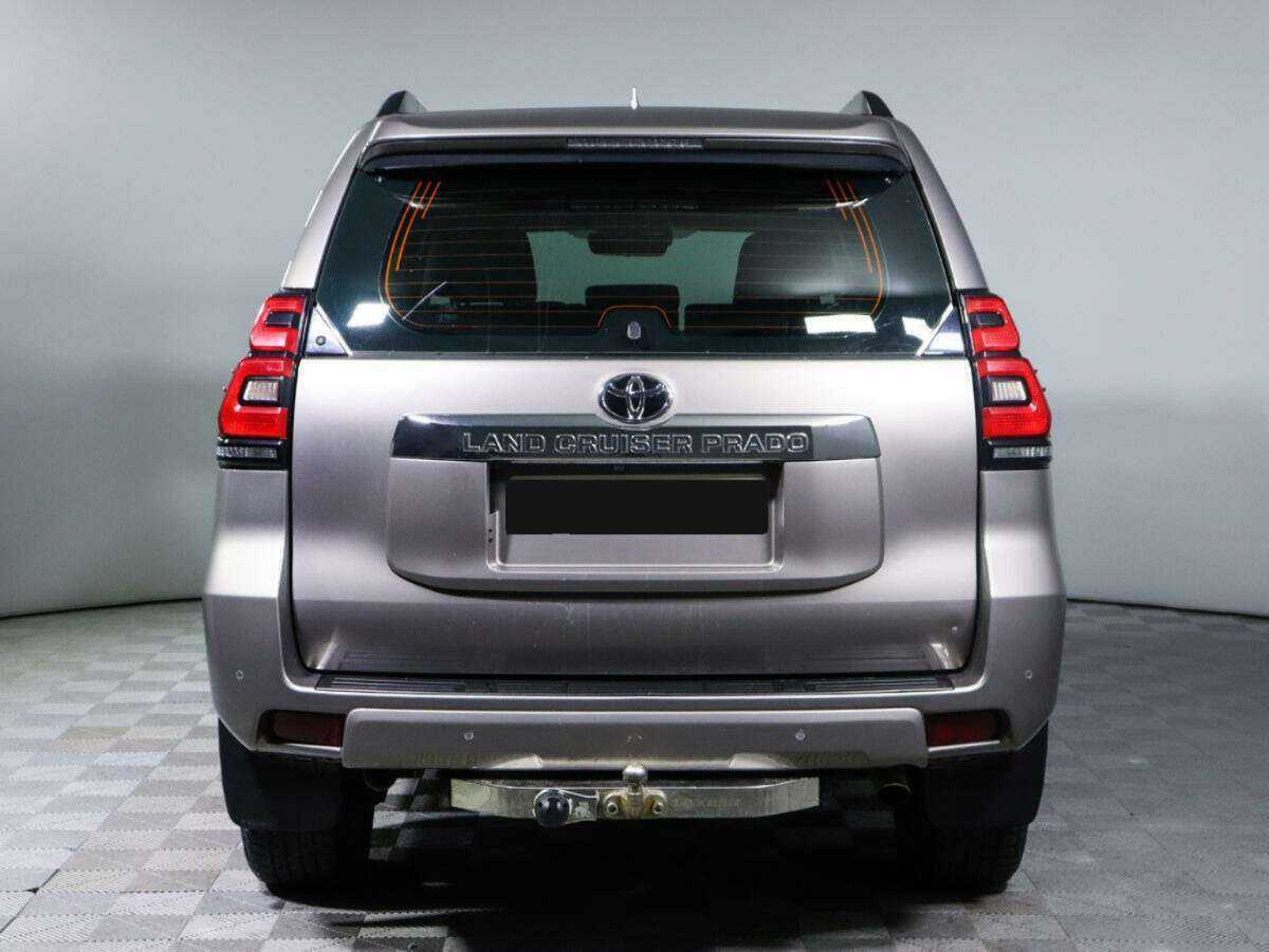 Купить Toyota Land Cruiser Prado с пробегом. Фото: #4