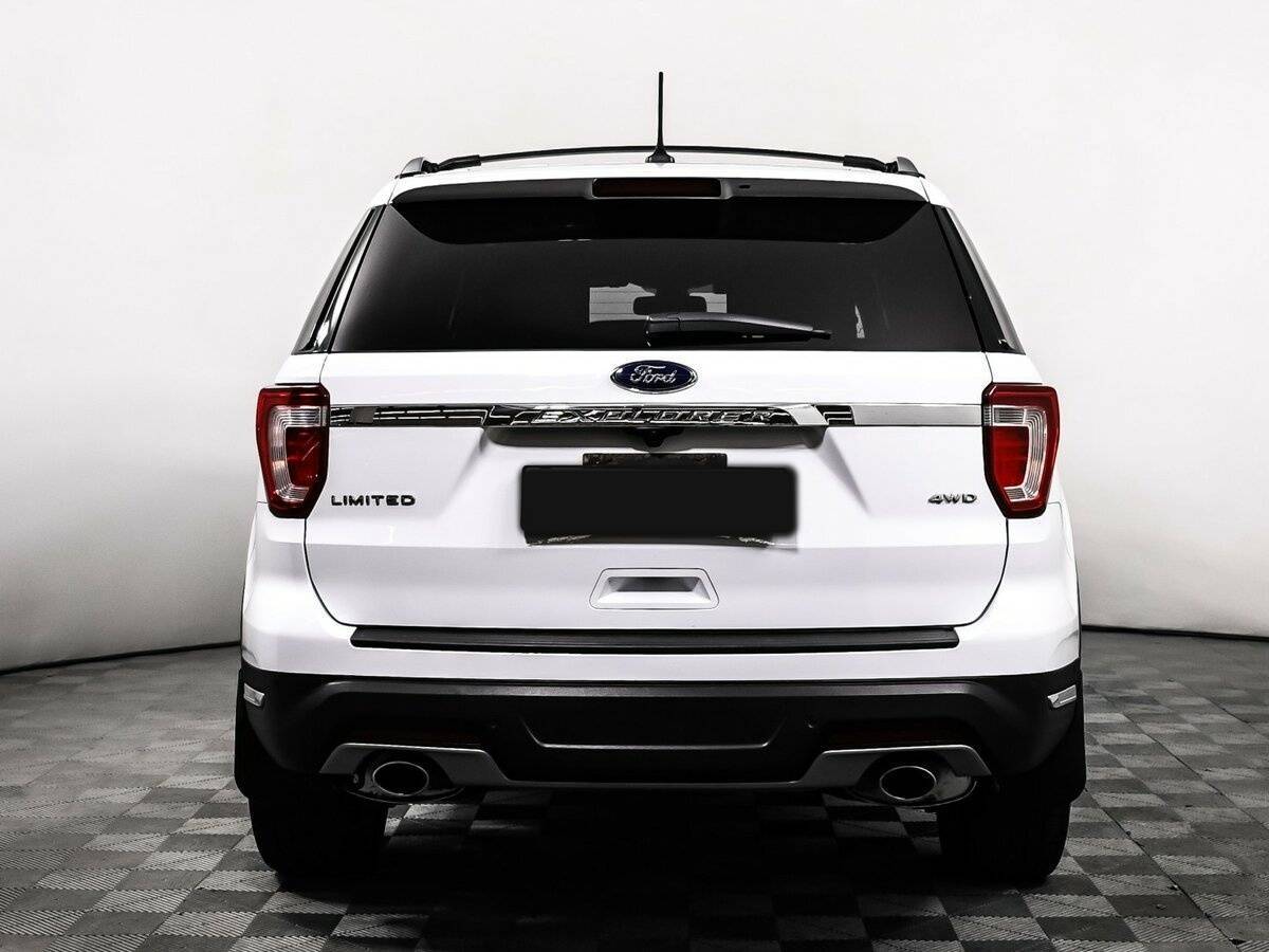 Купить Ford Explorer с пробегом. Фото: #5