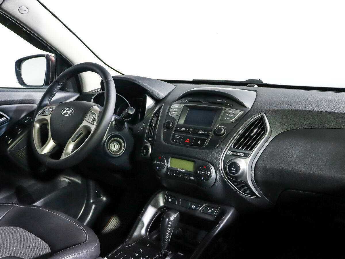 Купить Hyundai ix35 с пробегом. Фото: #6