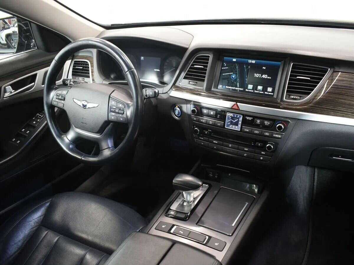 Купить Genesis G80 с пробегом. Фото: #9