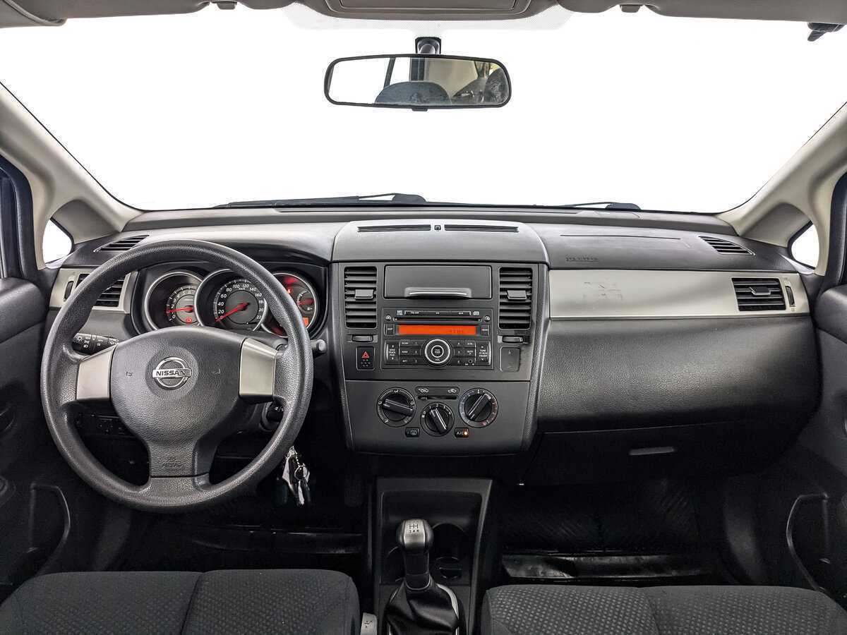 Купить Nissan Tiida с пробегом. Фото: #9