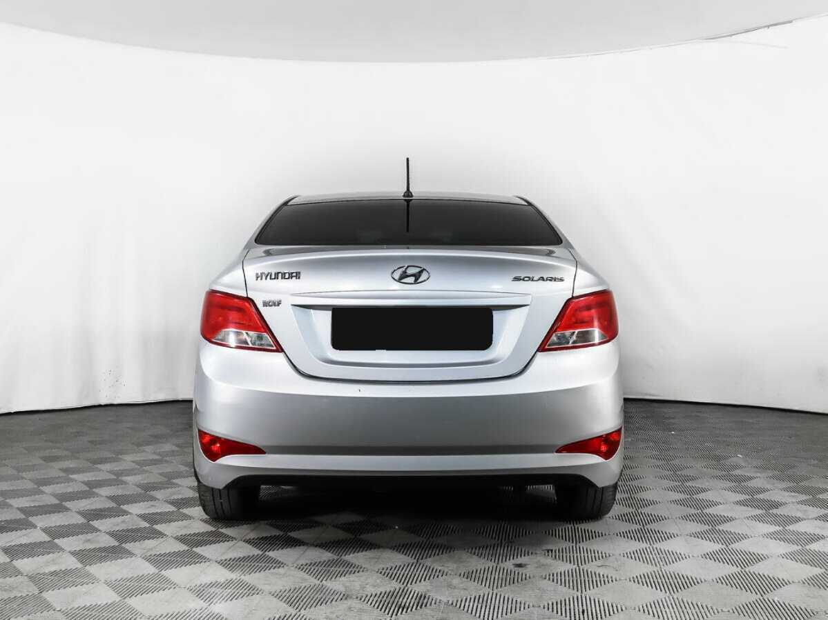 Купить Hyundai Solaris с пробегом. Фото: #5