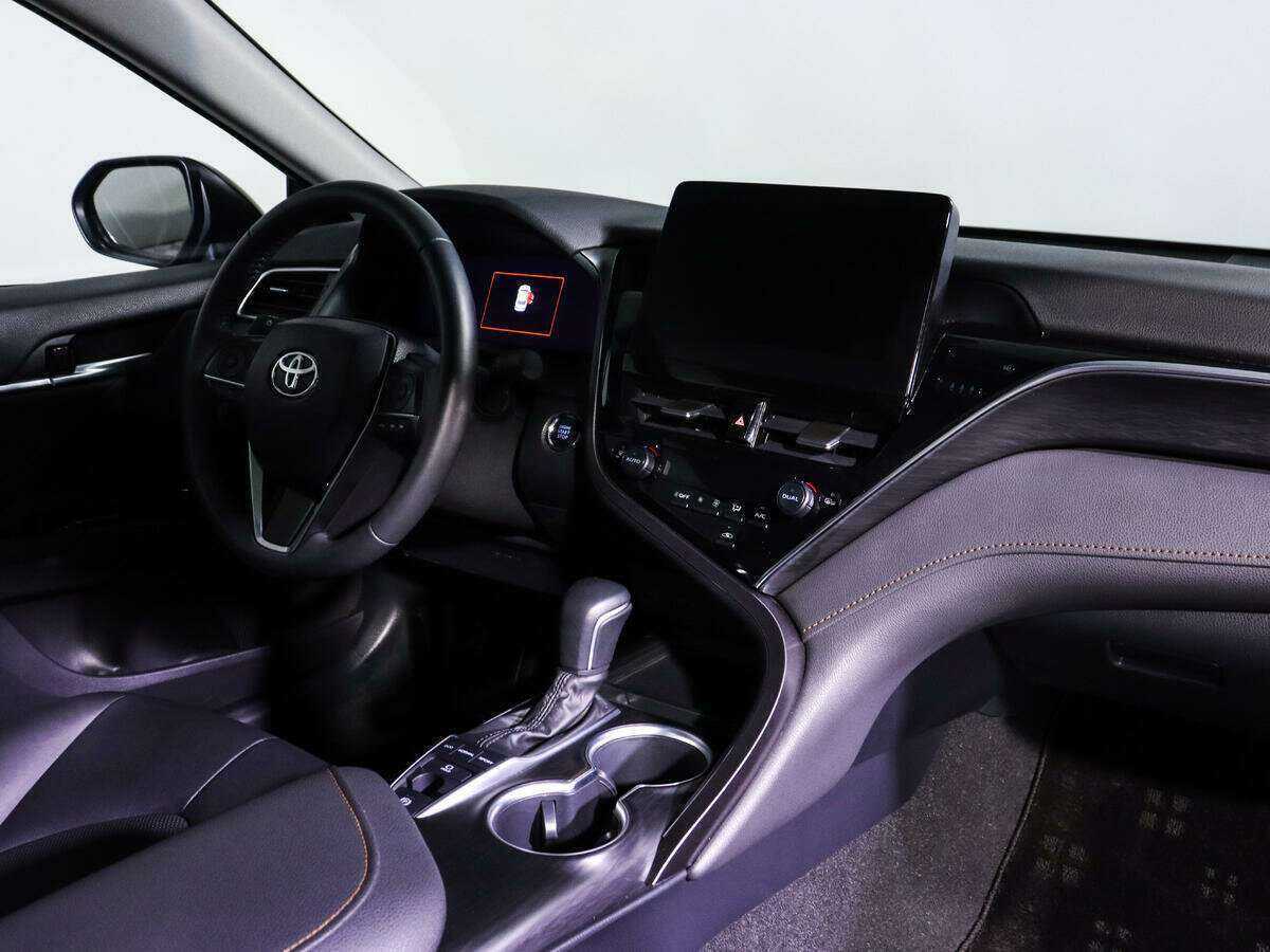Купить Toyota Camry с пробегом. Фото: #7