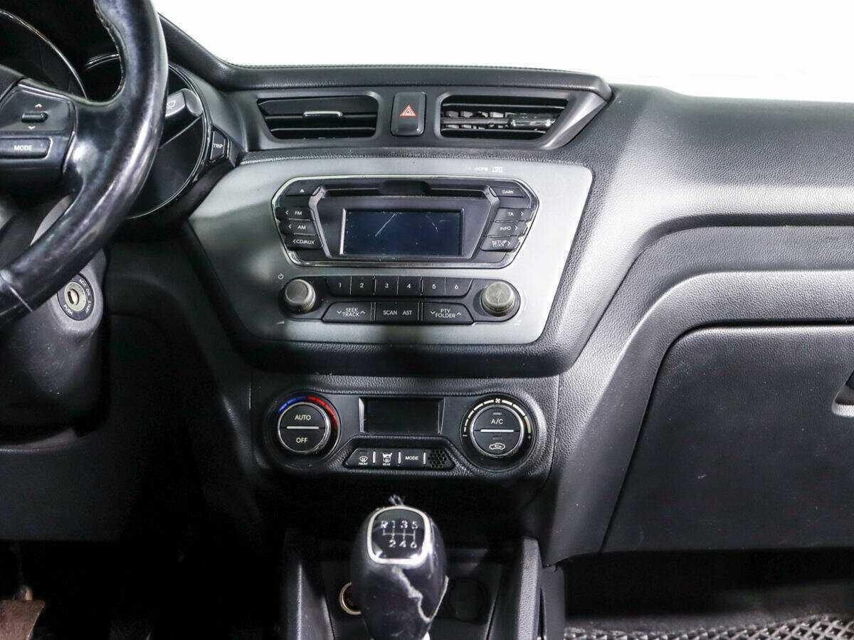 Купить Kia Rio с пробегом. Фото: #12