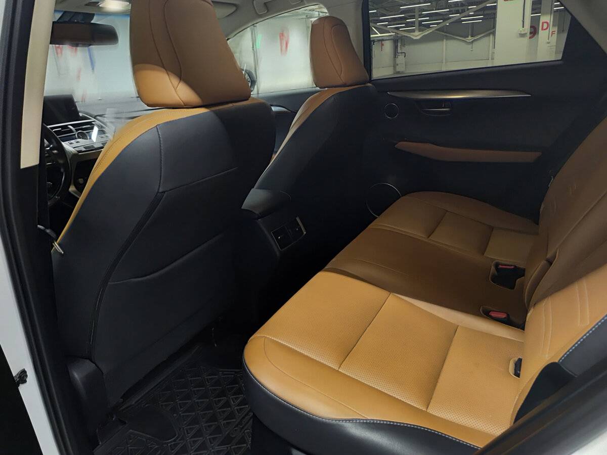 Купить Lexus NX с пробегом. Фото: #11
