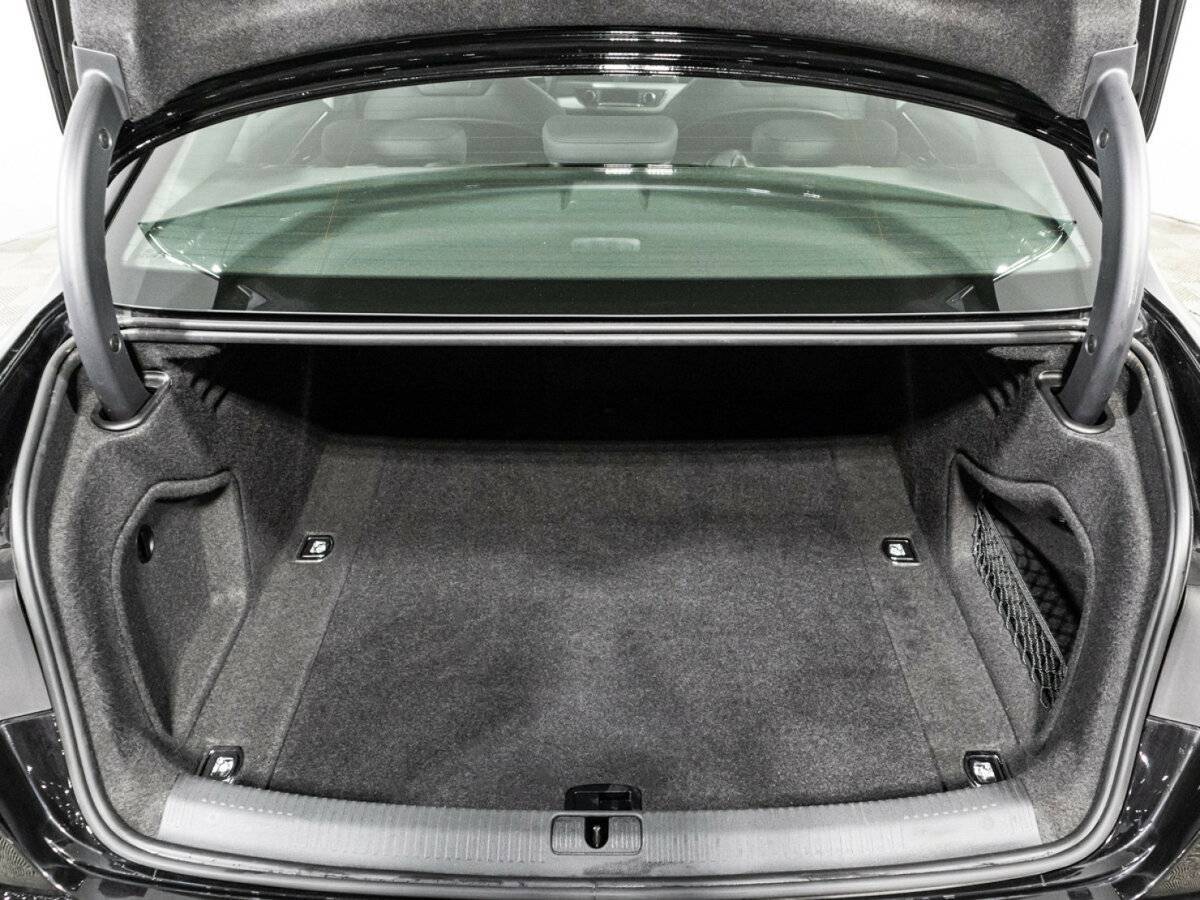 Купить Audi A4 с пробегом. Фото: #14